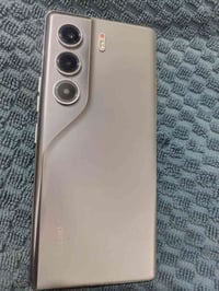 تكنو كامون 40 5G • ٢٥٦ • نضيف