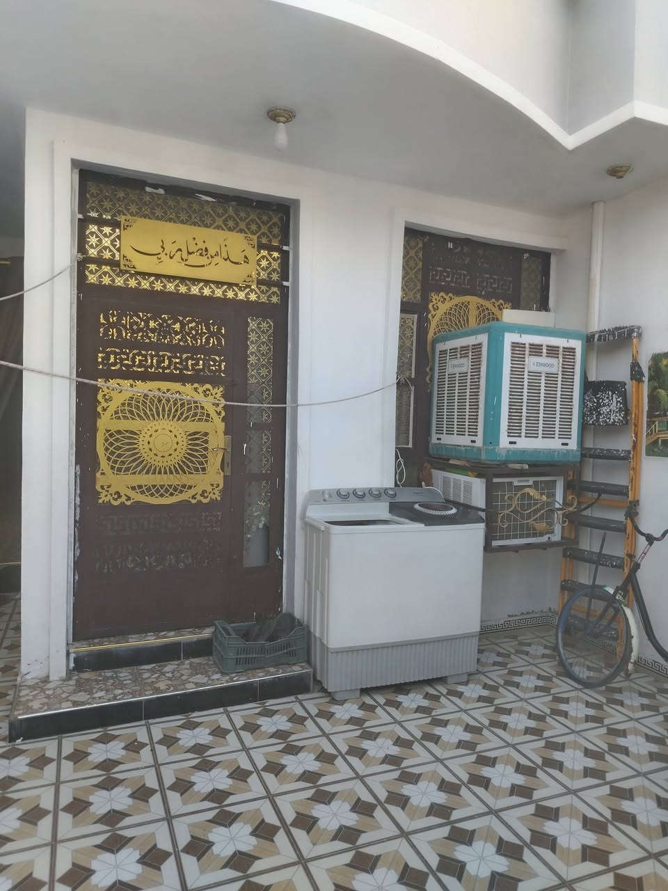 بعد توكل على الله
استثمار استثمار
دار البيع
مساحه ١٠٠ متر
الموقع تحرير الحولي
طابو صرف زراعي قرار 25
كلشي كامل فقط نقص البيتونه سندويج مسكفه حالين مؤجر ٢٢٥ الف
خدمات كهرباء مي مجاري شارع تبليط
خط ظوئي الاتصال على الرقم *********** خاص مفتوح أو واتساب سعر مناسب
