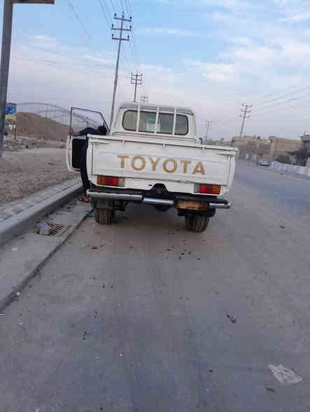 السلام عليكم لانكروز شاص مديل ٨٩سياره جهزه من كلشي رقم انكليزي سنويه جديده سعر ٦٥ ورقه بيه مجل وتصل عل هذ رقم ***********
