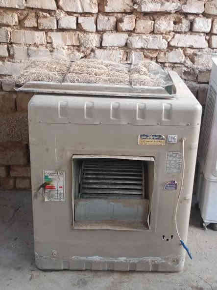 مبردات عدد٣ اصليات موطونحاس ثلاجه شرط مامصلحه مبرد٥٠ الوحدثلاجه ١٣٠ ***********
