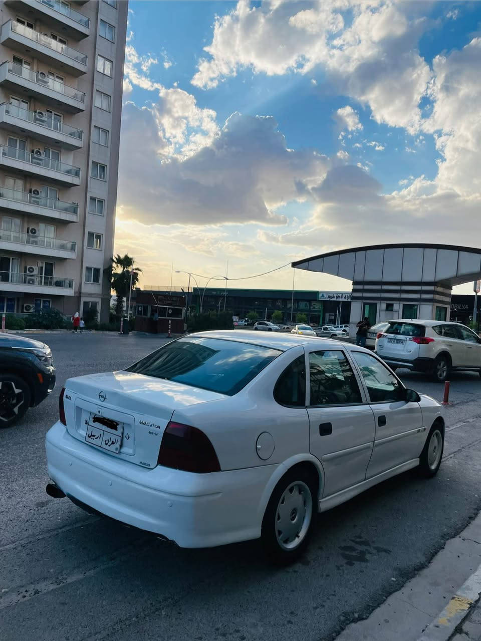 ئوپل ڤيكترا 
موديل 2001 
گير عادى 
مه كينه چوار پستنه 
ته بريد 
چوار جام كاره باى 
ليدرانى نى 
دوو پارجى سبوغه 
سعرى 45 وه رقه مه جال 
سه ياره كه رقم هه ولير 
سه ياره كه به ناوى خومه تعويل وه كاله به شرته 
گيرو مه كينه به شرته 
سه ياره كه له هه وليره 
ژماره ته لفون 
0️⃣7️⃣5️⃣0️⃣6️⃣7️⃣1️⃣7️⃣1️⃣7️⃣7️⃣ أربيل, العراق


**إذا كنت صاحب هذا الإعلان وتريد حذفه لأي سبب، رجاءا أرسل رسالة إلى الدعم الفني**