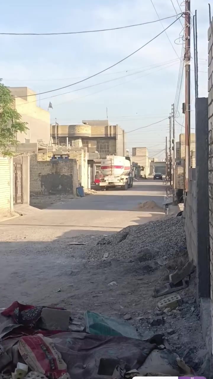 بيت للبيع منطقه حي دجله مال حي النصر مساحه 120 خدمات موجوده طابو زراعي سند 25 بنيان طابوق بيت جاهز***********
