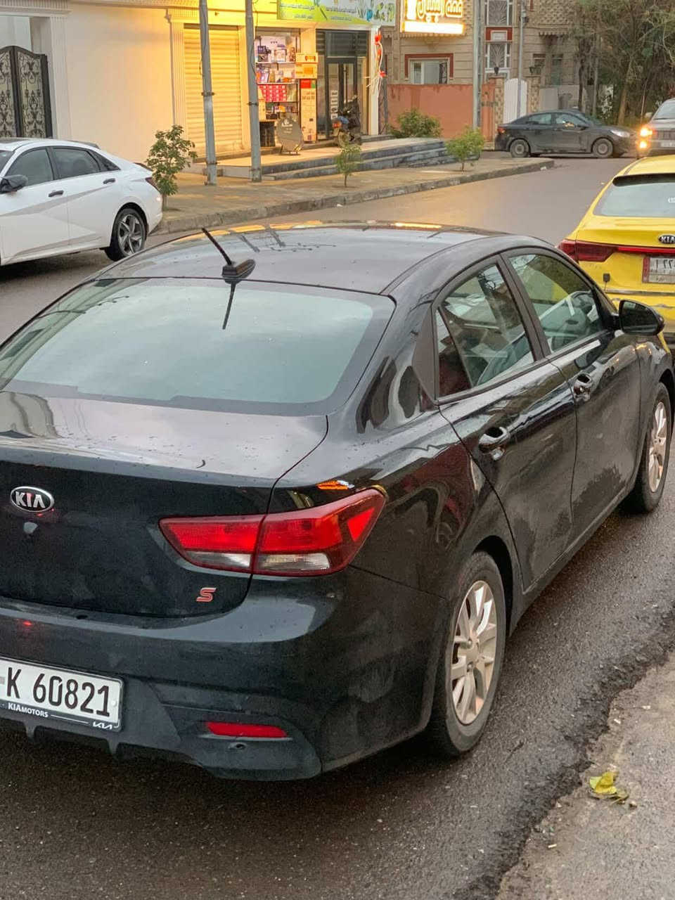 السلام عليكم
كيا ريو 2020
محرك 1.6 دوش
گير AT المرغوب 
ضررها موضح بل صور 
هزه2026 تحويل شرط
السعر 125 بيها مجال بسيط

***********
