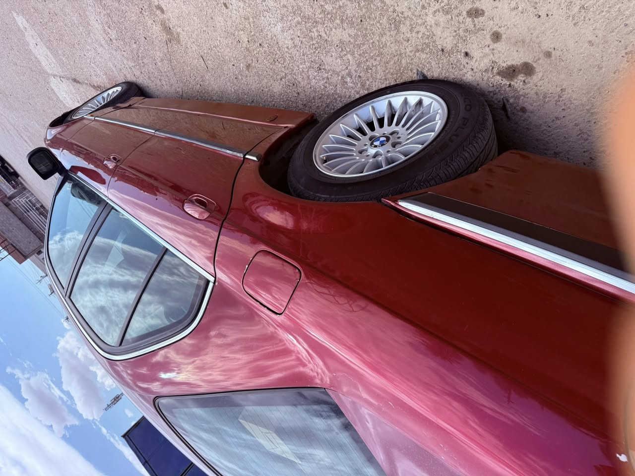 سلام عليكم خفاش 740 موديل 95 محدث 2000 سياره فول عده لفتحه وارد ياباني  سياره مصبوغه جماليه كل نقص مابيهه رقم اربيل تحويل تفاصيل ع عبر الهاتف ***********
