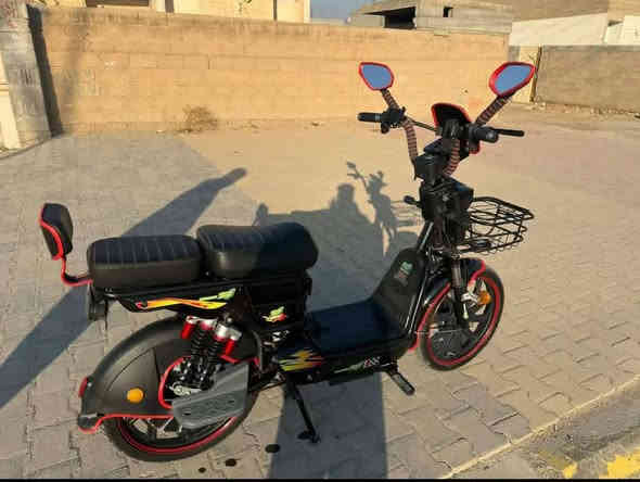 السلام عليكم  موطور شحن 2025
5بطاريات 
حجم20
وصل 475
***********
