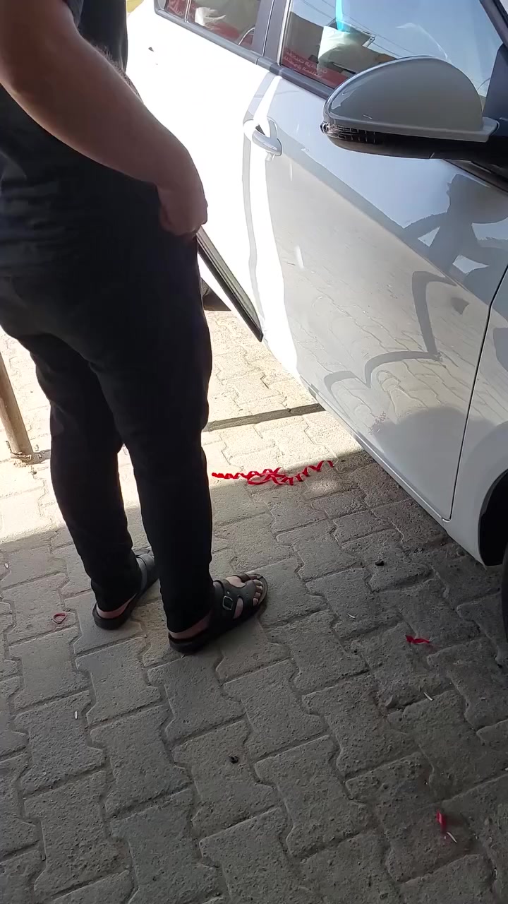 السلام عليكم
من رخصة الادمن المحترم 

للبيع شيري اريزو 5 موديل 2025 رقم اربيل باسمي تحويل او وكالة السعر 15مليون ونصف وبيها مجال  السيارة ماشية 9200 كيلو بيها ضمان 6 سنوات صيانه ودفتر الضمان موجود مكاني كركوك   وتحياتي للجميع تواصل مع رقم*********** واتس اب
