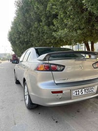 لانسر قرش خليجي ٢٠١٦  شركه عامه مكفول محرك كير تبريد ماشيه ٤٤ الف كيلو...