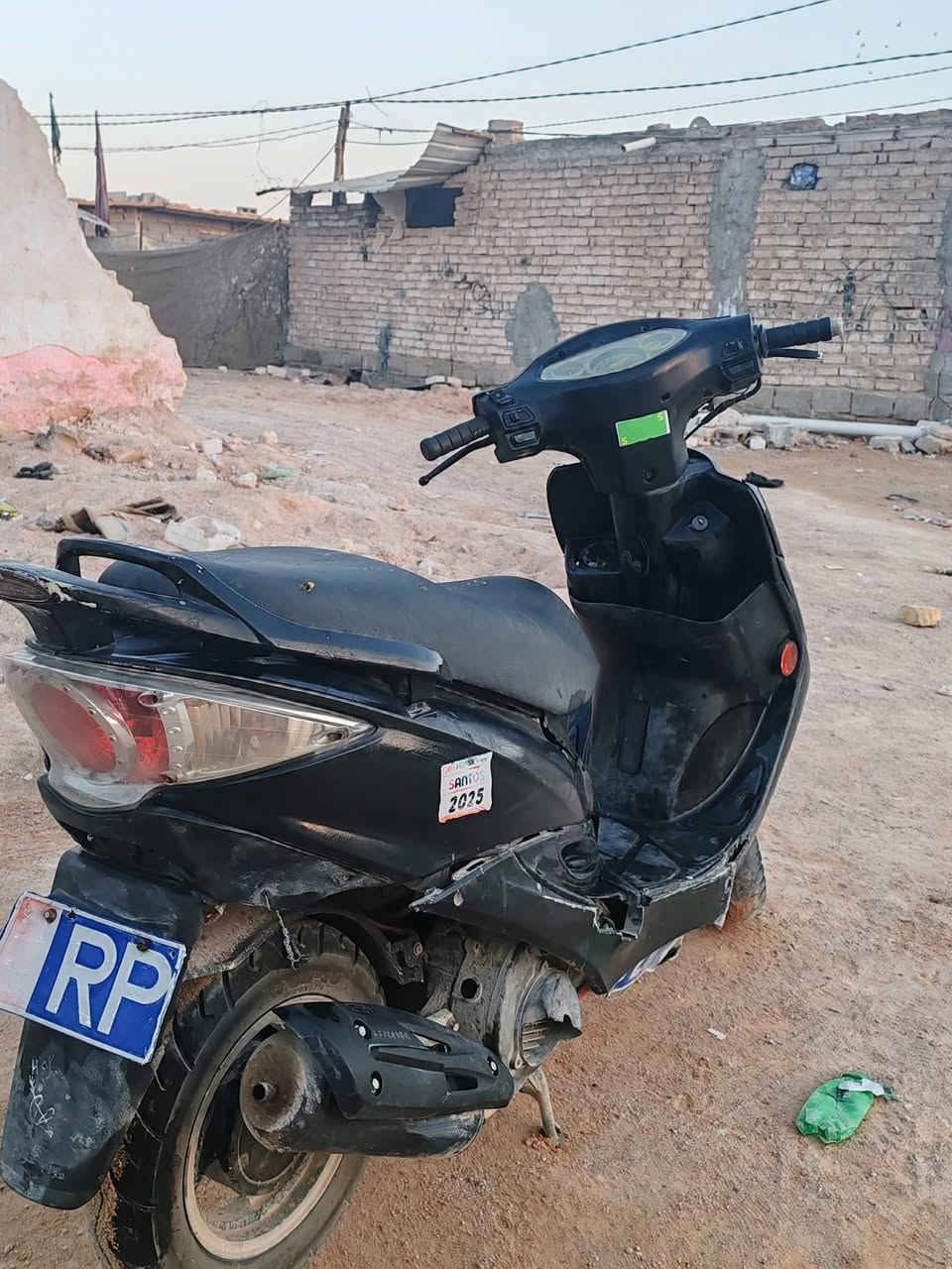 السلام عليكم كامكو جي فور لون اسود مختمه كله مجفته ستوني شلعه معدل خير من الله دراجه دراجه مخليه من للبيت للمدرسه سلف هندر كلشي شغال حتى ماتعبانه يرادله شويه نواقص خفيفه سعرهه 390 وبيه مجال(مكلف بل نشر) تواصل مع راعيه مكان نجف الحوالي عامود 1 احمد الجنابي   ورقمه ***********
