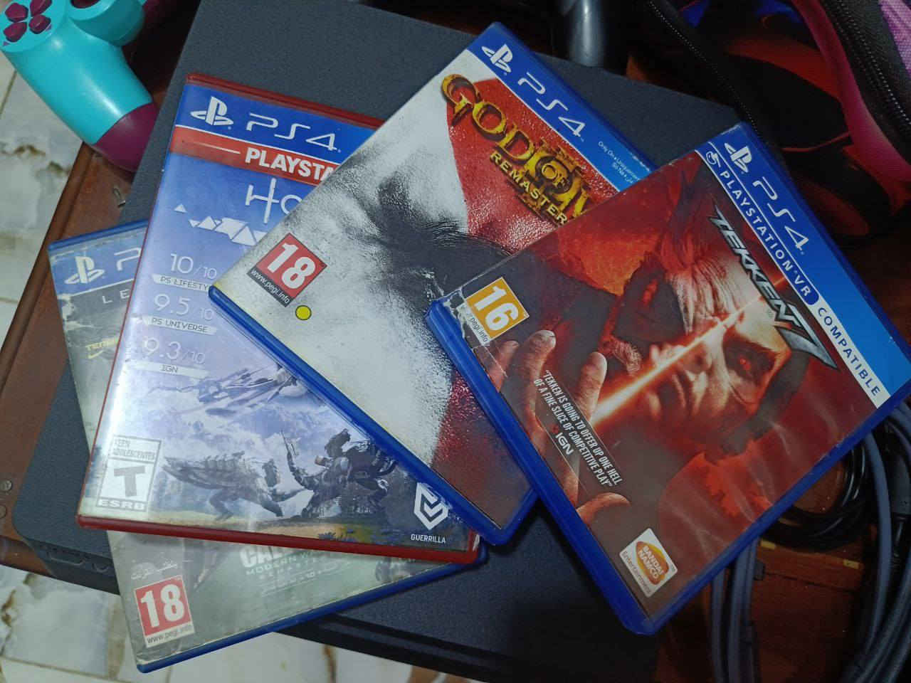 بلاي 4 اسلم جديد مو مفتوح اربع يدات اربع اقراص ويا 
حساب بالعاب 20 يو بي اس
§
السعر 300
§
التواصل ***********
واتساب او تيليجرام عن نفس الرقم
§
عنوان بغداد
