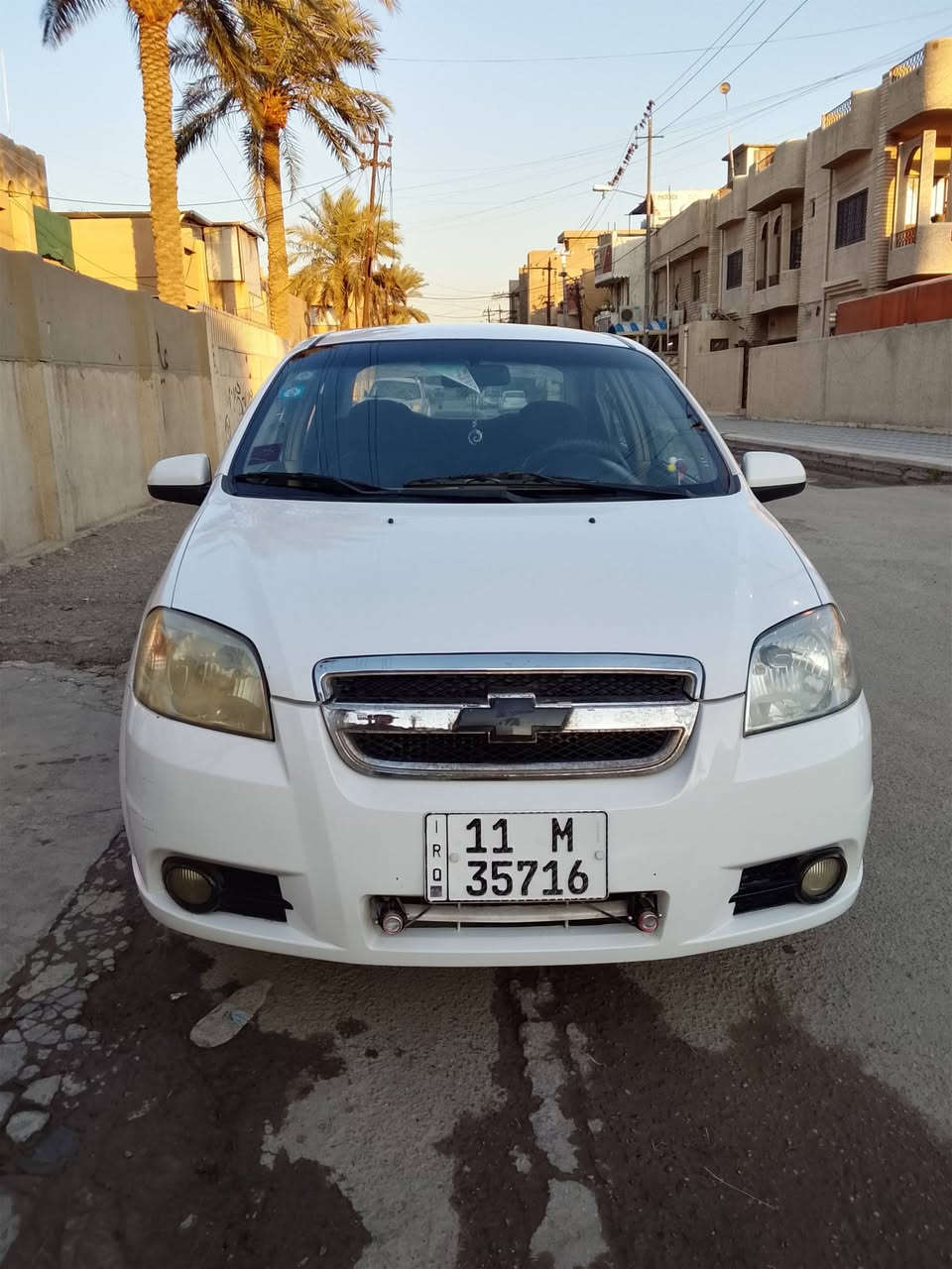 السلام عليكم افيو 2011للبيع بيه جاملغ امامي مبدل من الداخل كل شي مابيه وصبغ  مكاني بغداد الجديده السعر 68 ورقه وبيه مجال بسيط الاتصال على الرقم ***********
