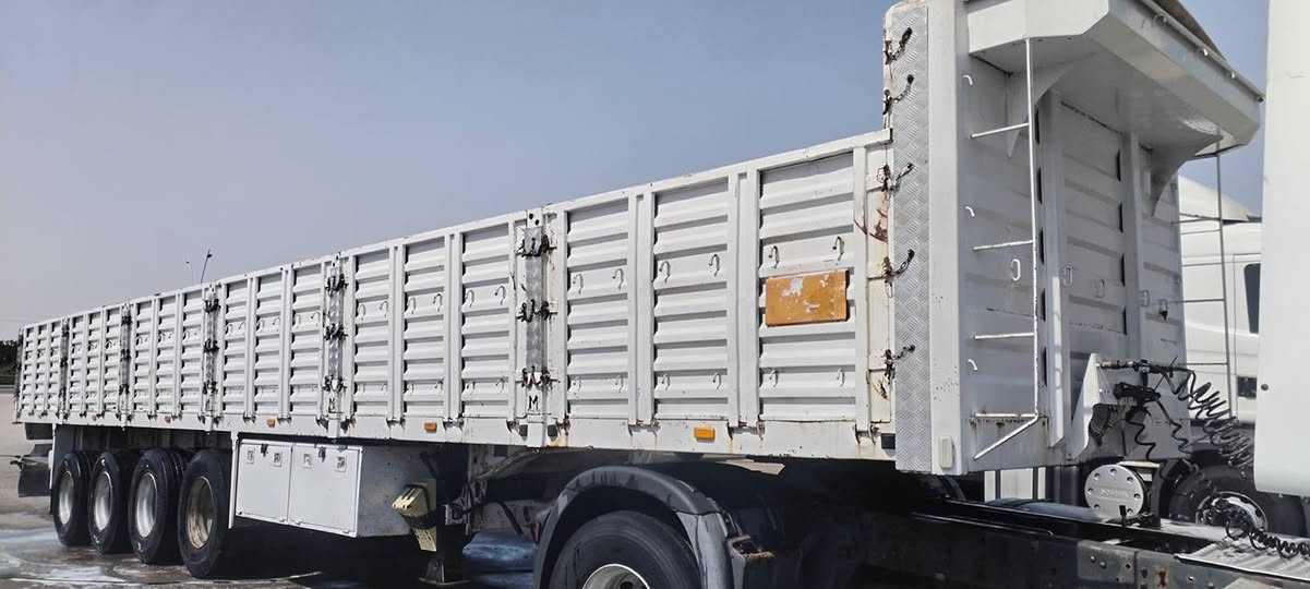 سلام عليكم عربانه تفصال تركيه ام ام مكفوله كفاله عامه هيه وتعلاوته جاهزه رقم الهاتف *********** العنوان البصرة علمآ اني مكلف بالنشر السعر 160
