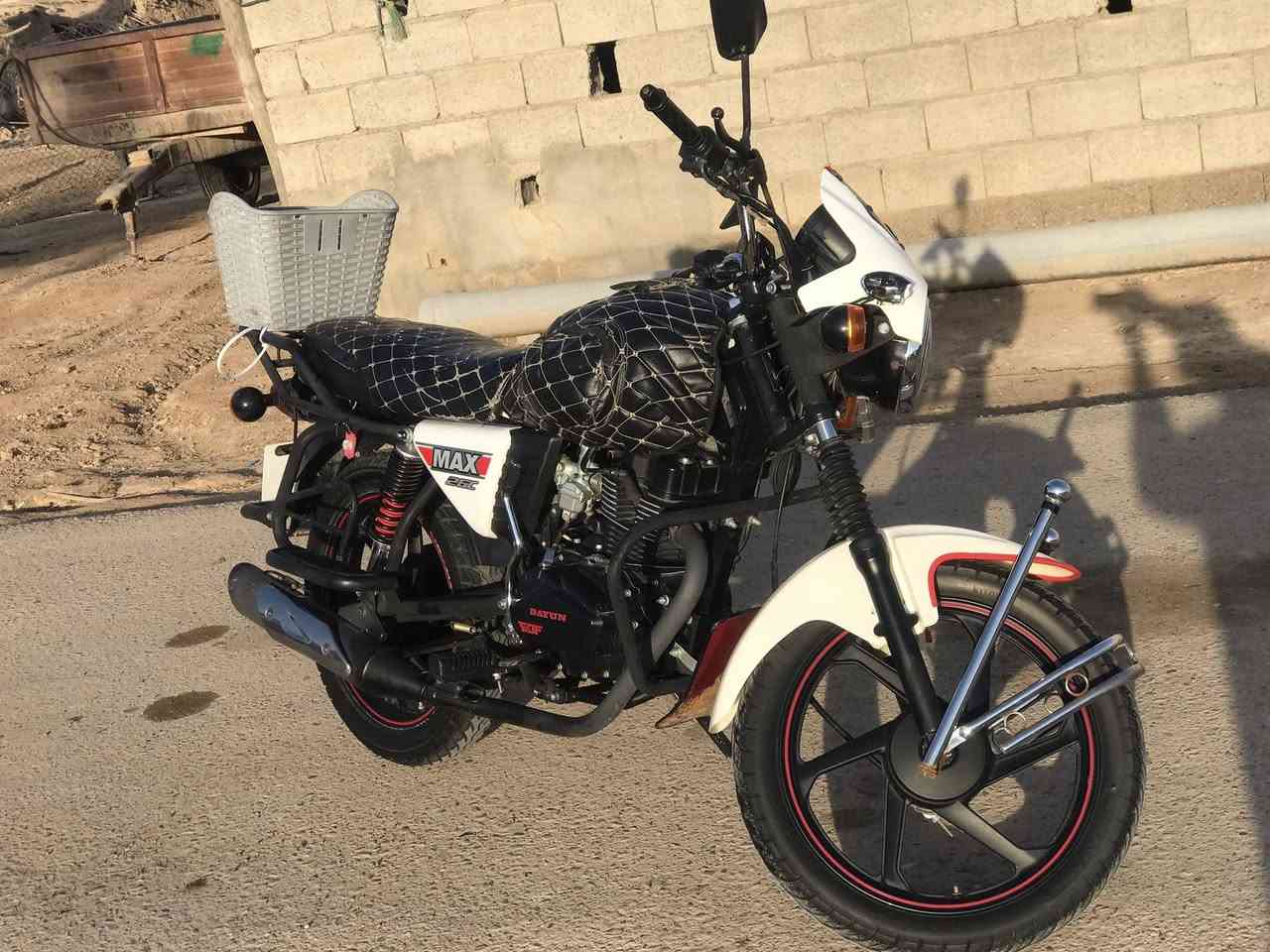 السلام عليكم ورحمة الله وبركاته 
للبيع موطور دايوان فحل عالي 🏍
موديل 2023  مرقم وكامل 
رقم ديالى بأسمي تحويل ثاني يوم 
مكفول من كلشي عده الصلنصه 
الحجر مالتهه  اتفلش وزررفتهه
***********  
السعر. 2850  وبي مجال حك الجيه
مكاني ديالى قضاء المنصوريه دلي عباس 
والمايعجبه السعر ابراحته مامجبور يعلق 
ويسمع كلام محلو مني 😊☺️
