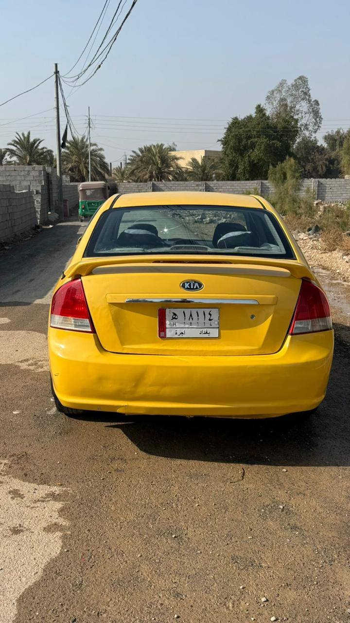 السلام عليكم شباب سبكترا موديل 2008 وارد امريكي رقم بغداد سنويه جديده حادثهة جنطه واصل للحوض شي قليل ومعدل محرك  2000 دوش حداديه مكفولات تخم تاير جديد فقط تبريد ميشتغل السعر ٦٨ وبيهة مجال مكان البلديات ***********
