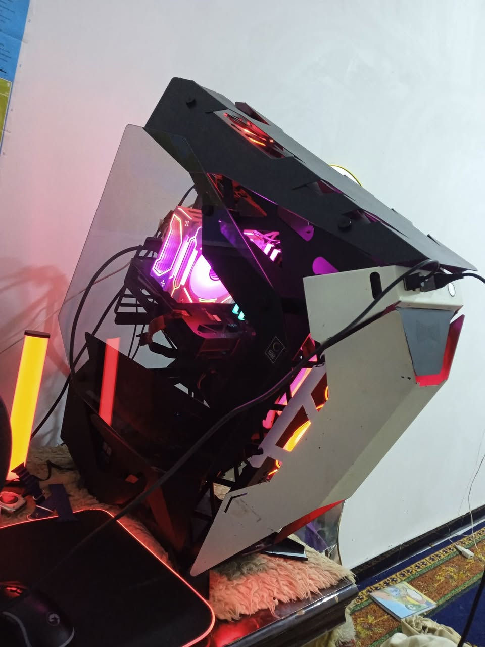 فرصة ما تتعوض ❗
للبيع حاسبة هاي إند بمواصفات قوية جدًا، استخدام شهر واحد فقط، نظيفة مثل الجديد وتفحص على راحتك 💯
⚡ المواصفات:
🧠 Intel Core i7-12700
مذربورد z790 
🎮 RTX 4060 Ti (أداء قوي للألعاب الحديثة)
💥 RAM 32GB
💾 تخزين متكامل:
• M.2 NVMe 500GB
• SSD 256GB
• HDD 1TB
🔌 باور سبلاي 600W
✨ كيس RGB فخم
🖥️ شاشة Samsung 24 إنج – 75Hz
🎯 الأداء:
✔ يشغل كل الألعاب الحديثة بسلاسة
✔ ممتاز للمونتاج، التصميم، والبث
✔ سرعة + استقرار + تبريد ممتاز
🟢 الحالة:
استخدام شهر فقط
نظيف جدًا – مثل الجديد
كل القطع شغالة 100%
📍 المكان: الناصرية
🚚 يوجد توصيل
💰 السعر: مليون 750 وبيها مجال للطيبين 
📞 رقم التواصل:
***********
