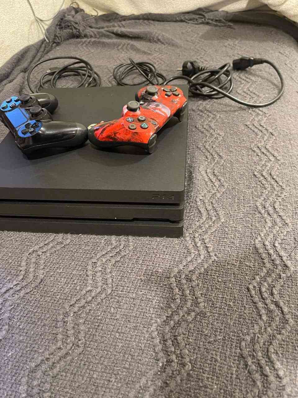 السلام عليكم بلي فور برو جديد يخبل كلشي مابي
بيه يدات ٢

وحده اصليه والثانيه تجاريه

متوازي اريد ابيعهه

انطيك بي ضمان تاخذه من باب البيت

مكاني بغداد حي الاعلام مجمع6
رايده ب٢٦٠ وبي مجال كلش للشراي
 ***********
