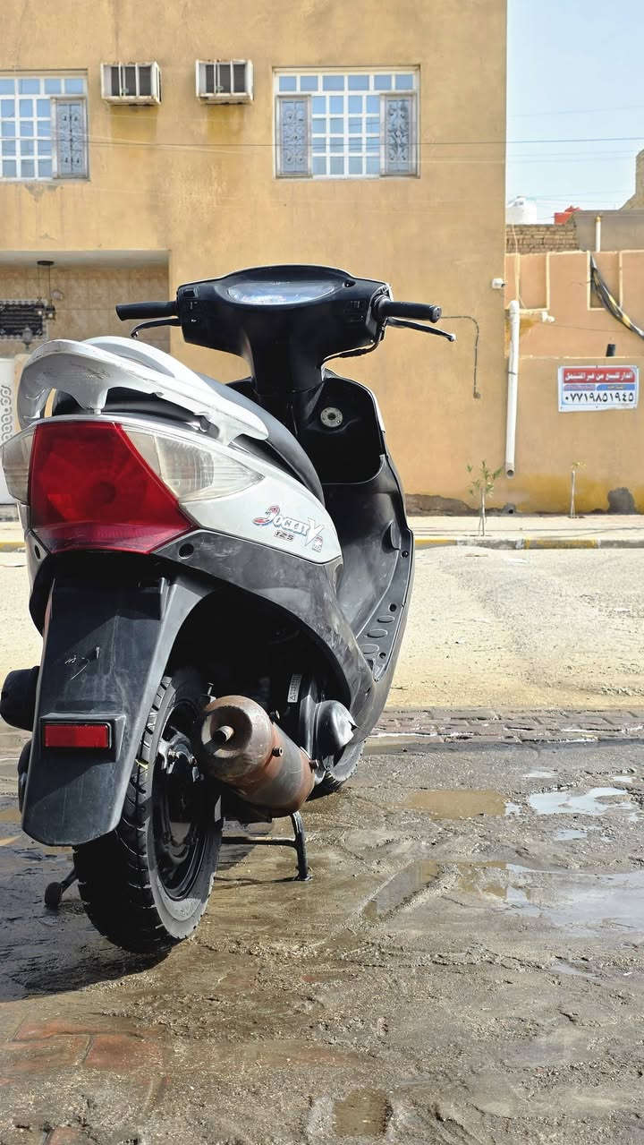 سلام عليكم دراجه كامكو في2 وارد ياباني صالها 6اشهر من جبتها من الوكيل دراجه نضيفه وباقيه على البلاد برغي ما مفتوح بيها الكفرات ختم واحد كلهن استفسار خاص ***********
