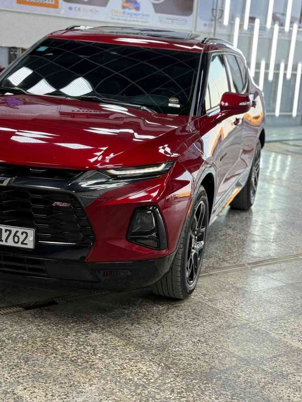 اسعد الله ايامكم 🖤
سعر 220 ورقه
🖤مكاني واسط
شيفروليت بلايزر 2022 RS فول 1/1
🖤 رقم واسط
🖤تشغيل عن بعد 
🖤محرك سته سلندر 
🖤دواخل جلد اسود مطعم ب احمر بلاد
🖤رادارات جانبيه 
🖤رادار امامي 
🖤 تعتيم ذاتي بل مري
🖤كأمرات 360 درجه
🖤بانوراما 
🖤كشنات كهرباء 
🖤جنطه كهرباء 
🖤خزن لوضعيات كشن السائق
🖤اشاره بالمري 
🖤تبريد قطعتين 
🖤فور ويل 
❤️🩹خمس بصمات 
🖤ماوس وضعيات 
🖤تدفئه تبريد كشنات ال أماميه ول خلفيه بس تدفئه 
🖤 ماشيه 59 الف ميل 
🖤 تدفى كشنات امامي و خلفي
🖤سبيره والعده جاهز و كامله ويه سيارة                                                                                                                                                                                                                                                                                                                                                                                                                                                    
🖤ارضيات ربل وياه كامله تخم بلادي
❤️ بجم سياره مغلف ppf ضمان 5 سنوات 
❤️🩹وهذا شاصيه 3GNKBKRS0NS168635
❤️سعر 220ورقه
بدون تبديل ولا قطعه حتى دعاميه بلاديه مالته
صبغ فقط جاملغ خلفي عكس السائق وشبر من باب وشبر من جنطة  
بجم كبس شركة 
للاتصال *********** يوسف
مكاني واسط

