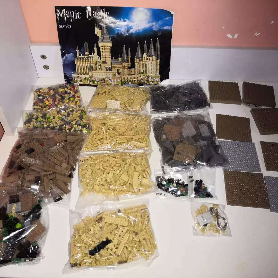 ميني ليكو كوبي قلعة هوغورتس من فلم هاري بوتر جديد كبس شركة
عدد القطع ما يقارب 3000 قطعة
السعر 25 
متوفر توصيل داخل وخارج السماوة و لكل المحافظات


**إذا كنت صاحب هذا الإعلان وتريد حذفه لأي سبب، رجاءا أرسل رسالة إلى الدعم الفني**