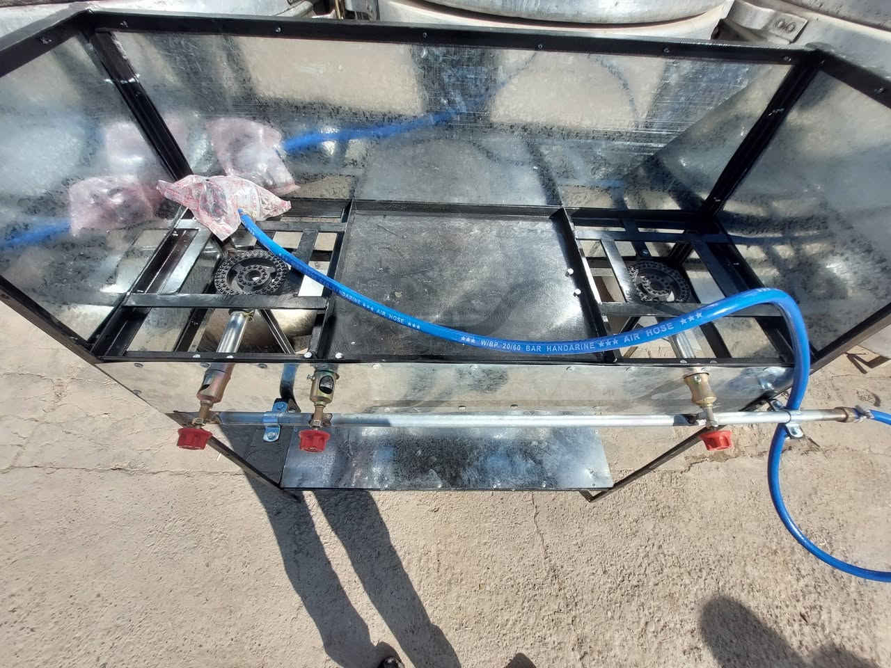 سلام عليكم طباخ جاي بريمز درجه اولى المواكب والمحلات متوفر الاستفسار ***********
