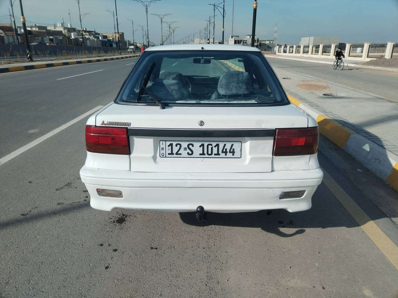 مستبوشي لانسر موديل 1991
***********
