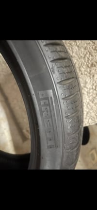 تاير نوع بيرلي مال سيارة k5 مال حاوية تفصيخ اخو جديد ٠٧٧٢٢٢٢٥٤٨٣