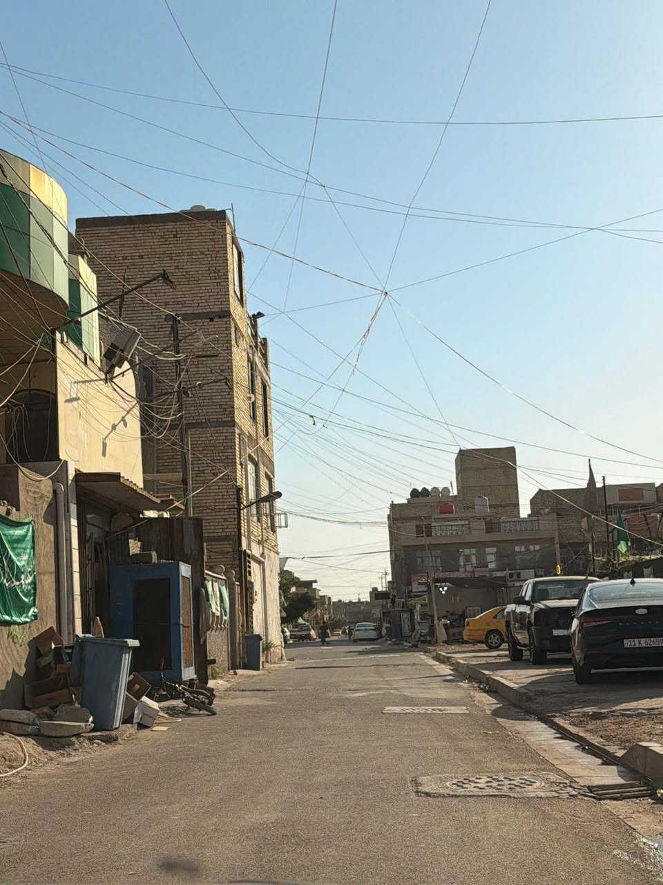 سلام عليكم
قطعه ارض للبيع في بغداد الشعب حي الكوثر 

نهايه شارع حسينيه الثقلين على جهه اليمنه

مساحه الارض 200متر مربع 

واجهه الأرض 10متر

نزال الأرض 20متر

نوع العقار زراعي سند 25ملك صرف

خدمات كامله مكمله مثل ما موضح

للاستفسار الاتصال على الرقم 

***********
