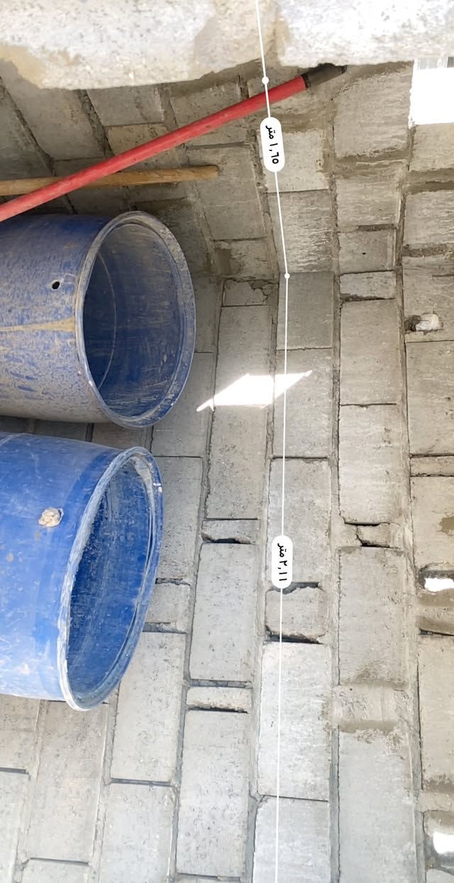 السلام عليكم
بيت للبيع زراعي سند ٢٥ ب اسم عراقي من السيبة 
البيت بالسيبة شارع سيد كاظم قرب بيت ابو محمد فاروق مساحة القطعة ٢٣٠ ومساحة البناء ١٤٠ غرفتين كبار ومناور ٢ وحمامات اثنين وتواليت وهول  ومطبخ حار وبارد السعر ب٣٣ وبي مجال ***********
