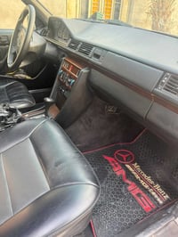 ماسدس دب البيع موديل 1993، جاهزه ال خير من مكينه من حداديه كل جديد  سع...