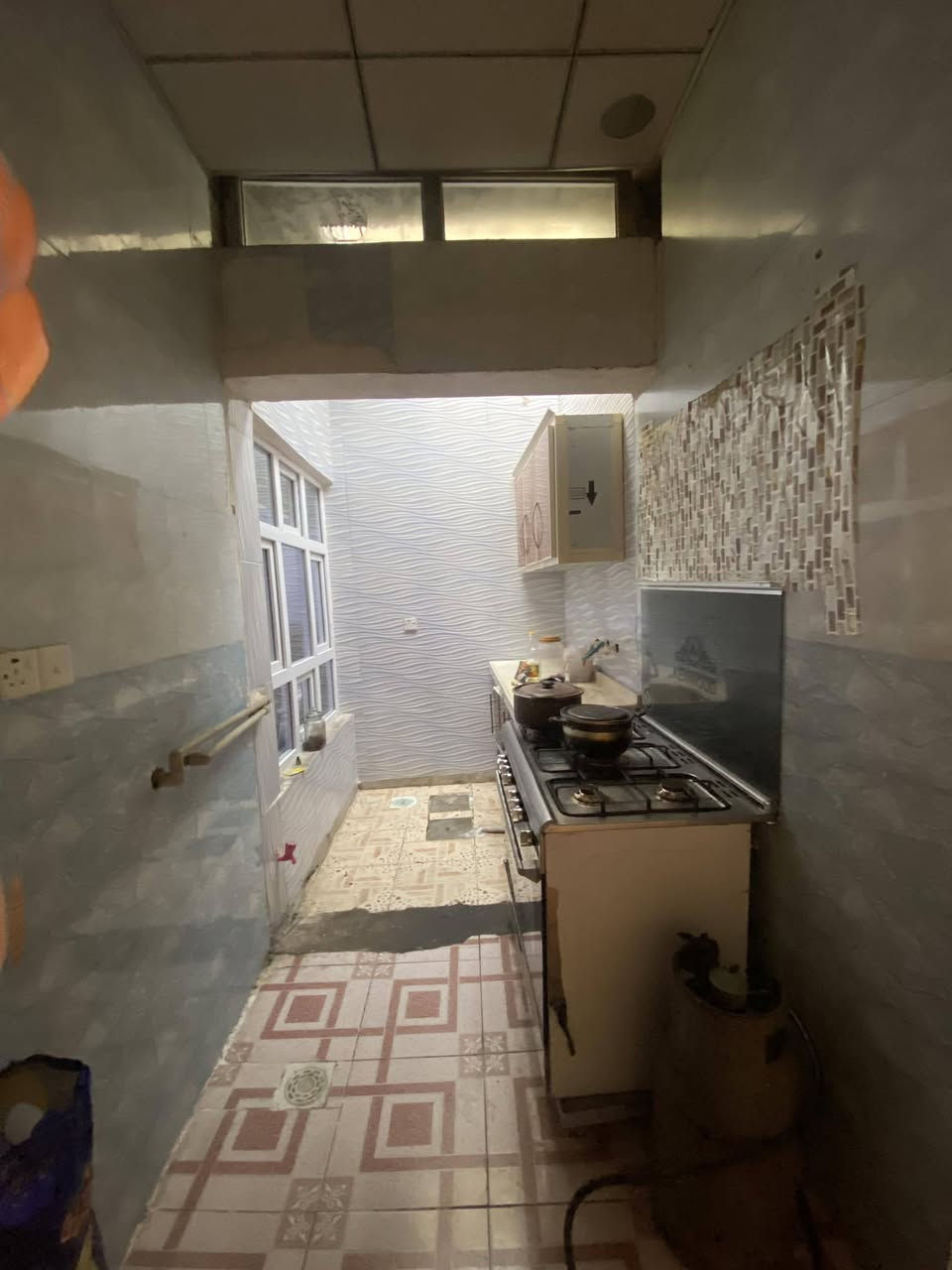 بیت للبیع 200متر 
#موقع کرکوک 16اب 
#مکونات هول مطبخ اسقبال غرفتین نوم صحیات خارجی و داخلی بیتونە
 #سعر 75وبیا مجال
***********
