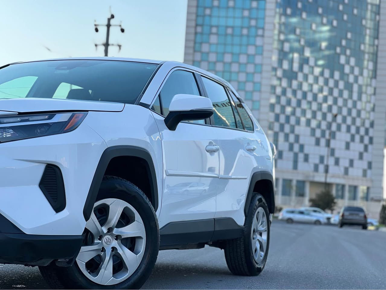 سەیارەکە زۆر خاوێنە هەموو شتی بەشەرتە پێش پشت ژووری ئیرباگ هەموو شتی بەشەرت تەنها دەرگای دواوەی عادیسەیە بە بیلاد گۆراوە دوو جێی بچوک کارتە یانی حیساب بکە بێ سبوغە أربيل, العراق


**إذا كنت صاحب هذا الإعلان وتريد حذفه لأي سبب، رجاءا أرسل رسالة إلى الدعم الفني**