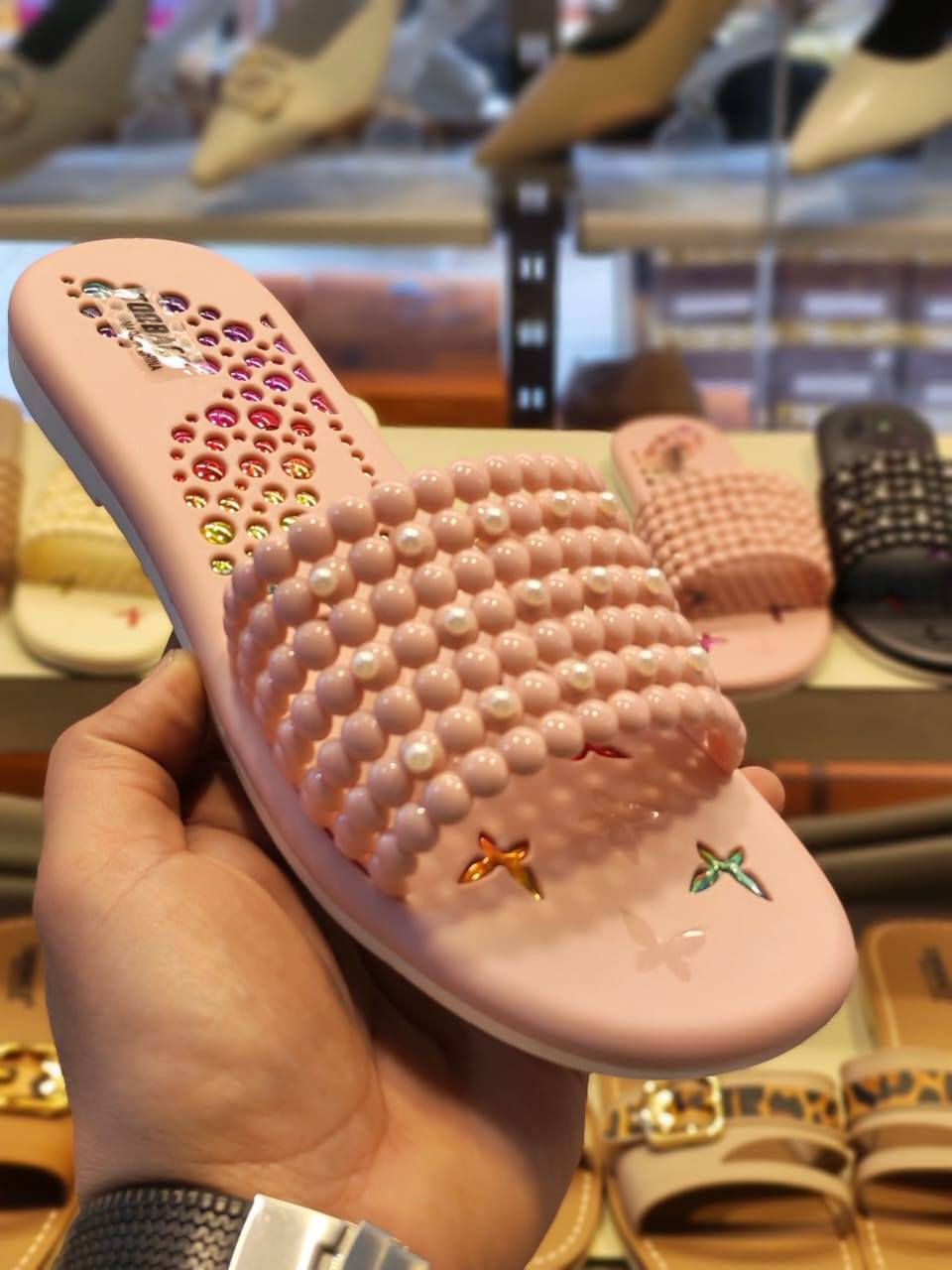 #جديد
#الآنسة
لاستيكات نسائية
قياسات 37_41
قطعه ب 3000 وقطعتين ب 5000
مجمع حجي قاسم خلف حبيب مول
يوجد خدمة توصيل داخل خانقين
واتس ***********
