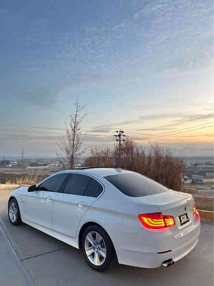 Slaw La addmin. ❤️
BMW. F10. 528i.  2012. ✅🦅
F10. DUBAI. 
***********
***********
مكينه. ٥٢٨i. 
2012
سه ياره كه دووبه يه.  بي ره قه مه. ساغه. 
كلينه. بي بوياغ. بي سارد. بي جالو. شوخت 
چالو. ٢ گه لا. ببره. هيج هيجي. نيه به شه رت.  
ده حامي بو ده حامي. به شه رت 
فول مواسه فات 
سلايت گه وره 
شاشە گەورە 
بريك به سمه 
حاسه. و كاميرا. ٣٦٠. پله. 
هه موو گياني له سه ر شه ريكه يه. 
به سمه 
ئۆتۆ. سلف
سندۆق شەفت 
کوشن خەزن
کوشن کارەبا. 
ئاوینە کارەبا. ئاوینە. ئەخە وێت 
ناو دەری لۆک. ماشاءالله 
گيرو مه كينه. به شه رت. نه كراوه ته وه 
كاره باي به شه رت يه ك مانگ. هيج خه له لي نيه. رانية
