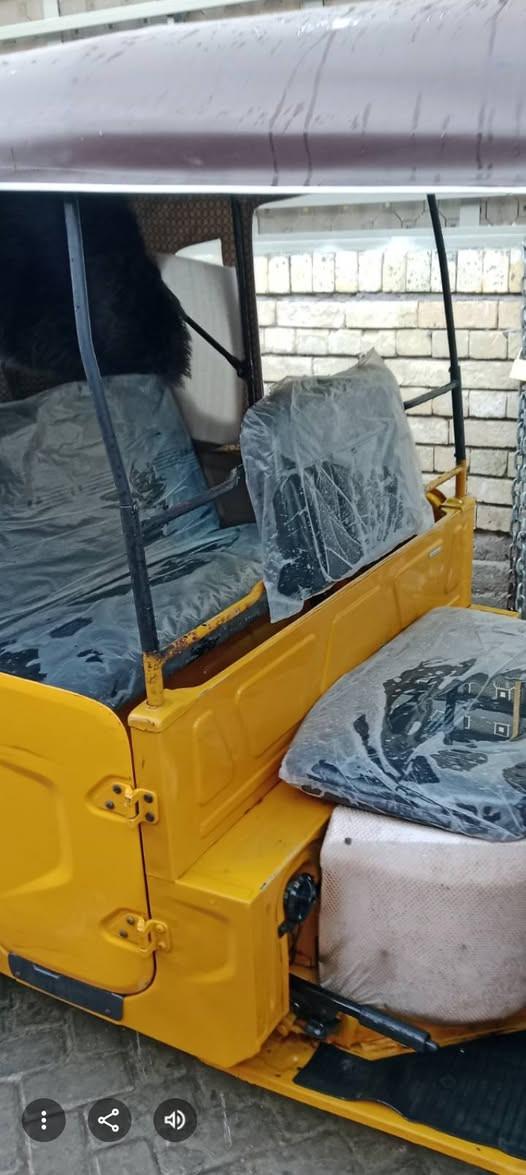 بلاديه من عدة الدوسات مصبوغه كهربائية كلها شغاله تخم تاير تكتك مابيها اي نقص سعر 7750 وبيها مجال لشراي مدينه الصدر قطاع 18 رقم الهاتف ***********
