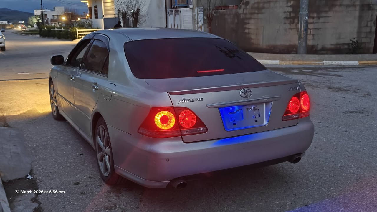 سه ره تا به ناوی خوا
له سه ر ایزنی ئه دمینی به ریز
شاهینه موس موس182
2005
جلدو هیته ر
3دوگمه
کوشن کاره با
جامی هه لگیراوه
یه ک پارجه بویاخ
سه قفی وه ک شوشه یه
لایت ناوجه ی کویر
بی ده عمو لیداروی بی جال
جوار تایه و ویلی دنگه لوک
که فه ر گوراو شانسی به شه ره ت 
بریک و ساردو گه رم مه زبوت
تکایه گه ر مشته ری نیت سه ری خوتو منیش مه یه شینه له گه ل ریزم
***********
