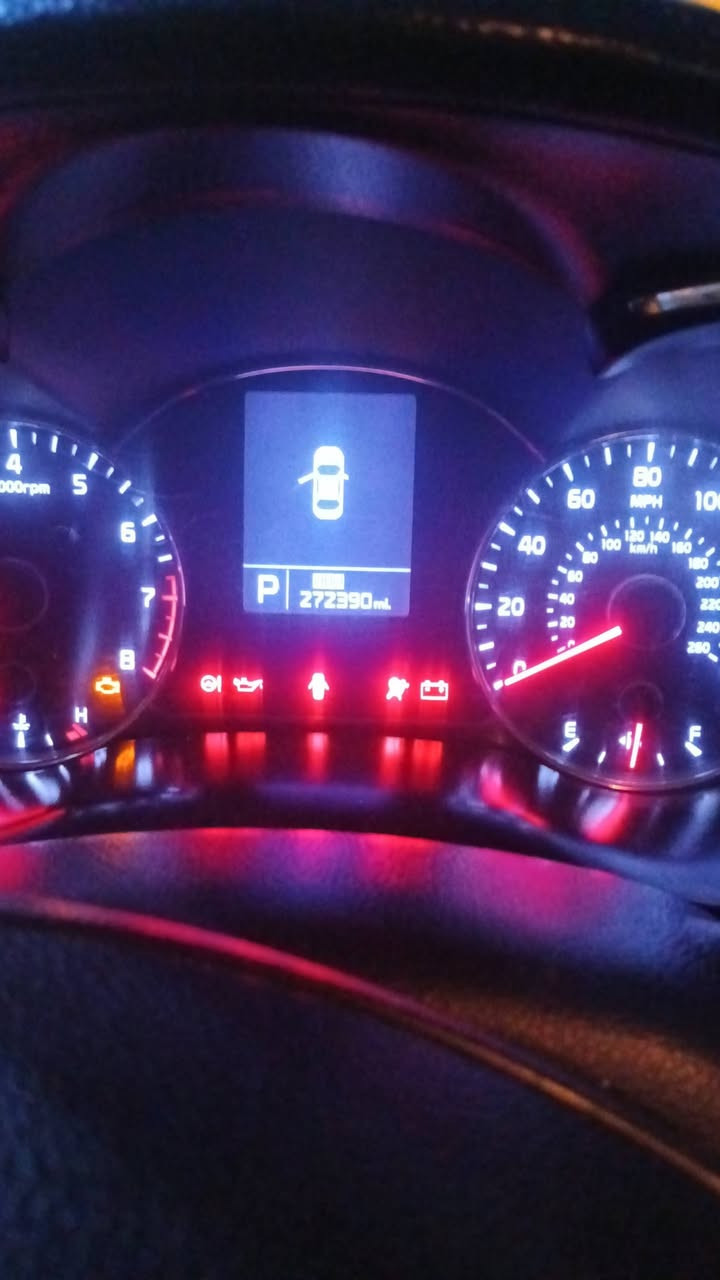 السلام عليكم كيا فورتي 14 وراد امريكي حادث مرفق بالسونار تحكامات ستيرن شاشه كامره اشاير بالمري تخم تاير جديد صدر جديد كير محرك GDI2000 تبريد ثلج رقم بغداد انكليزي هيئه وغرامات مصفره مكان السياره الكوت السعر 100وبيهه مجال لاتصال عله الرقم ***********
