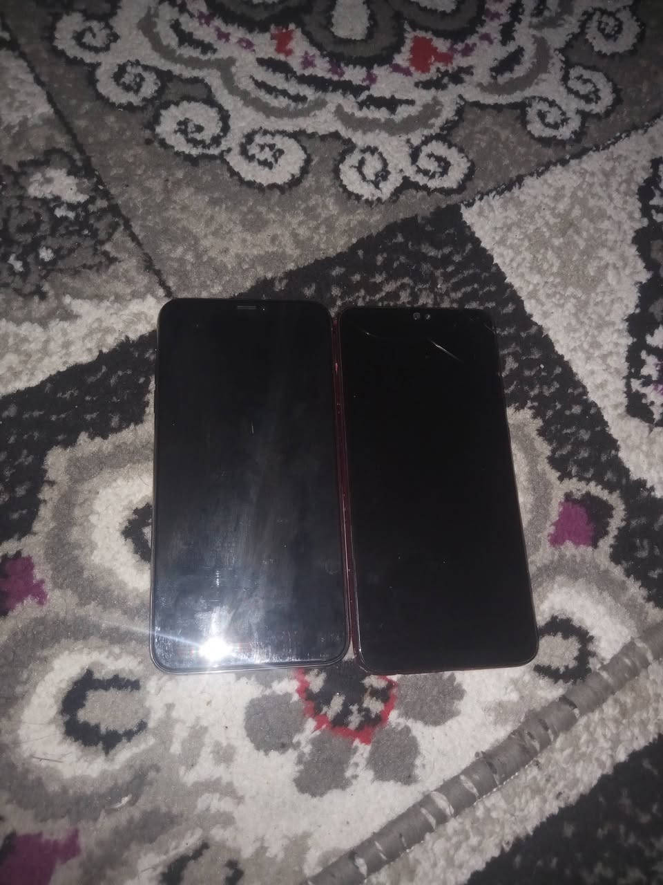 سلام عليكم موبايلات ثنين اكس ماكس ذاكره ٢٥٦ 🔋 ٧٩ مكفول كفاله عامه بس عوزه بوردد الجهاز طافيي والجهاز الثاني هونرx8 عوزه شاشه هم طافي ذاكرته١٢٨ للبيع او مراوس ١٠٠ قفل ثنيهن (***********)بي واتساب
