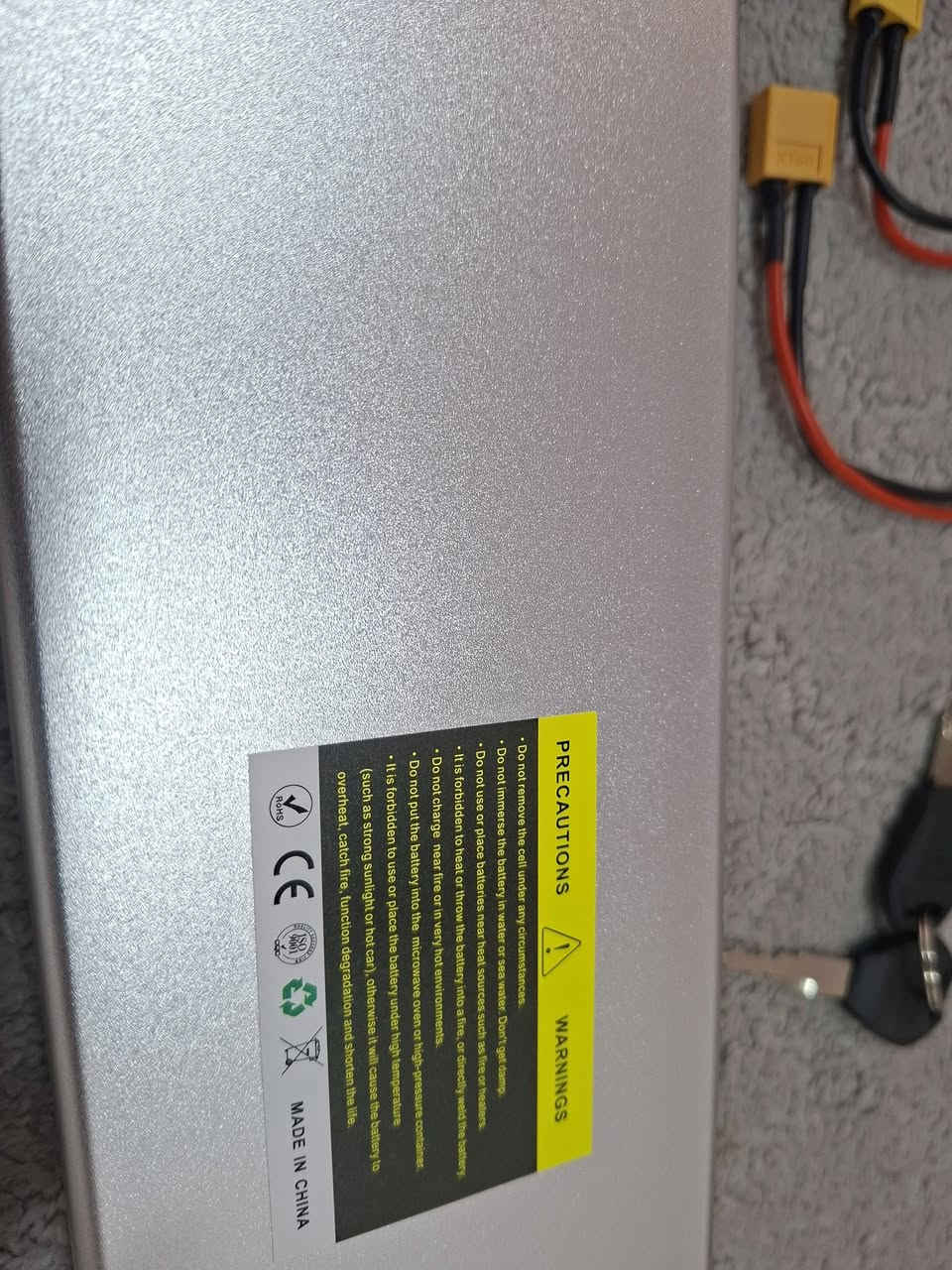 متوفر البطارية ليثيوم ٤٨فولت ٢٠امبير جديد مع كامل ملحقاتها
@highlight توصيل متوفر


**إذا كنت صاحب هذا الإعلان وتريد حذفه لأي سبب، رجاءا أرسل رسالة إلى الدعم الفني**