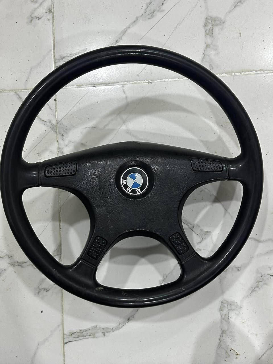 غراض بي ام 
ماطور ماسحات 40 الف
سكريتر وحساس 40 الف
دركه ستيرن سعر 40 الف 
كويل ووايرات سعر 50 الف
تحكم تبريد كامل سعر 50 الف


**إذا كنت صاحب هذا الإعلان وتريد حذفه لأي سبب، رجاءا أرسل رسالة إلى الدعم الفني**