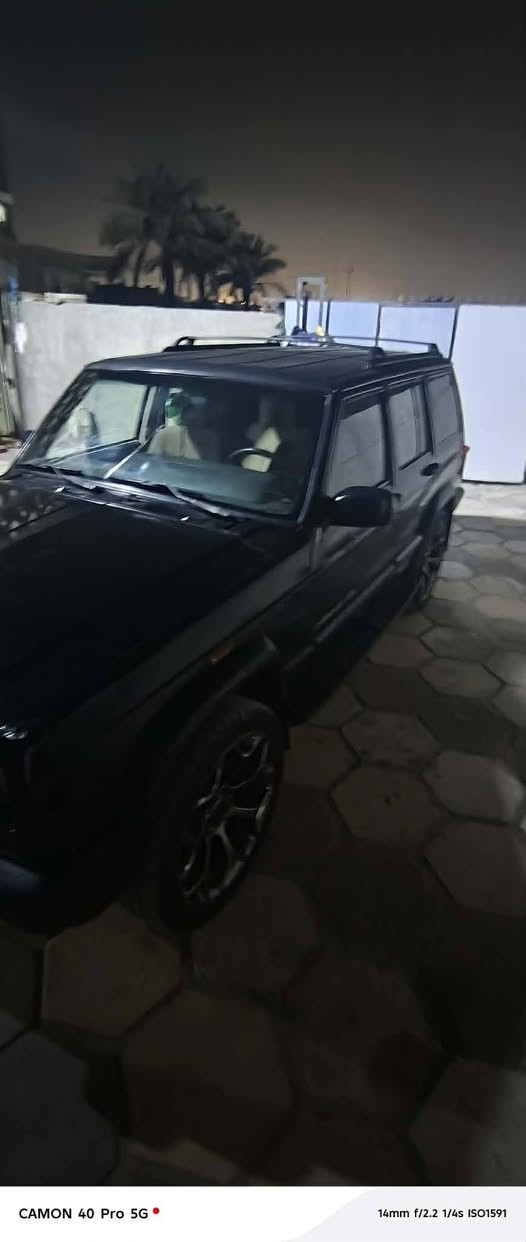 سلام عليكم جيب شيروكي 2000مكفوله كفاله عامه من الضربه ولصبق والعيب الشرعي كير ومكينه كفاله مكينه 3000 المكان سياره ناصريه مركز سعر 50 وبيها مجال وتفاصيل الباقيه عله هاذه الرقم *********** واتساب موجود لليريد يجي خاص
