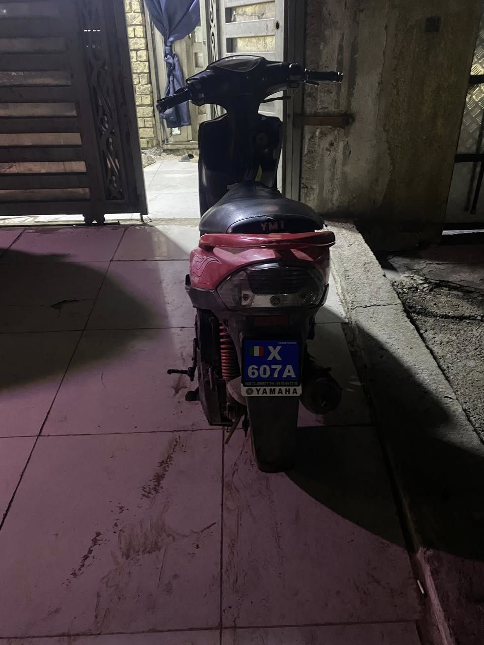 السلام عليكم دراجه ماكس عدله للبيع او مراوس بسكنس فحل الدراجه خير من الله ما ناقصها شي تشغل وتروح  العنوان بغداد للستفسار *********** رقمي متواجد خاص
