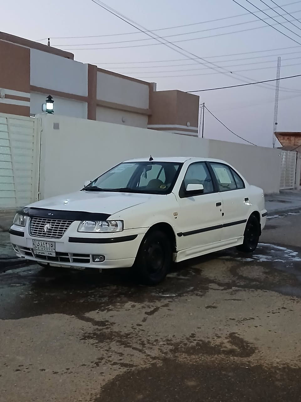 سلام عليكم سمند للبيع 2013 كفاله عامه سياره حلوه وجديده كير مكينه جدد سياره خير من يم الله السعر 35 وبيه مجال العنوان ميسان الرقم ***********
