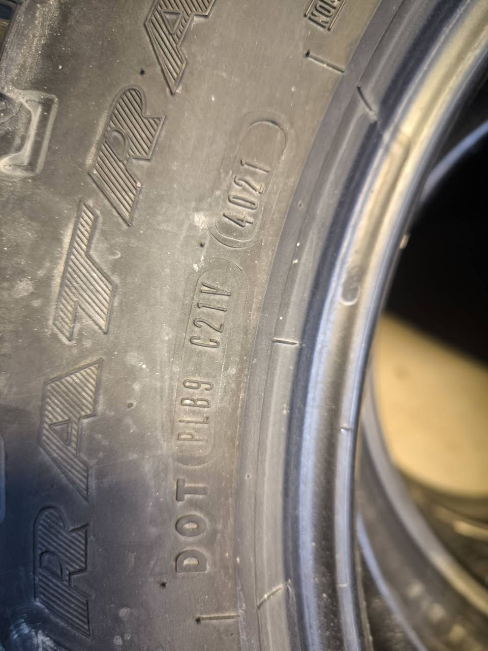 تخم تاير حجم 275/65 R18 
*********** اتصال
*********** وتساب
