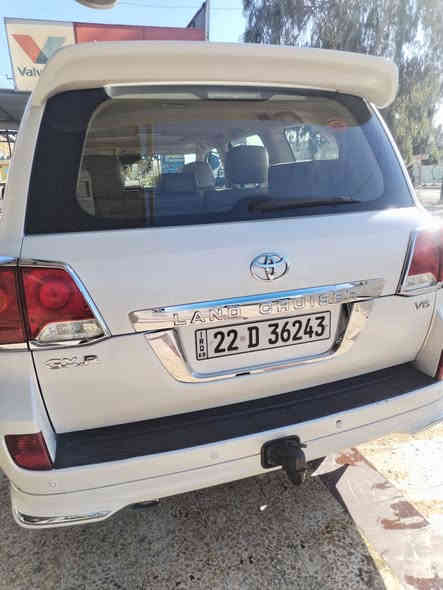 السلام عليكم

لاندكروز جكسارا  موديل 2013 بريم 
ماشيه 188
ضرر / لا يوجد / فقط (أربعة اصابع ) تعديل بارد بالجاملغ الخلفي
لون ابيض

رقم أربيل
محرك 6V شرط مع الكير   والسياره كله مكفوله 
بأسمي السياره  وكلش نضيفه مال بيت 

, السعر 380 ورقه وبيها مجال بسيط

مكاني / موصل الحمدانية

رقم الهاتف ***********
