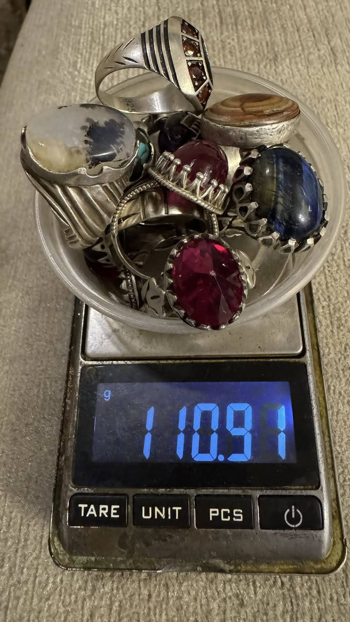 300 الف شلع / كله مختوم 
*********** واتساب / بغداد / متوفر توصيل
