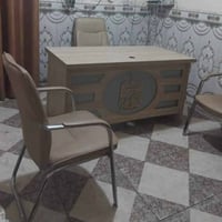 مكتب كامل • ٤ كراسي • بيجي