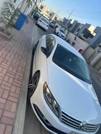 Volkswagen cc 2017 الصبغ قطعتين فول مواصفات خاصه عدى فتحة ماشيه 150 ال...