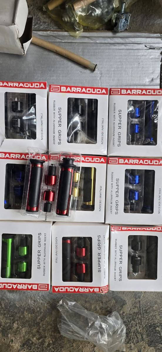 موجود قطع غيار دراجات بطح بنواعه
تفصيخ و جديد 
توصيل موجود لكل المحافضات 
‏‪ ***********‬‏واتساب 
عنوان المحل الديوانيه قضاء عفك
