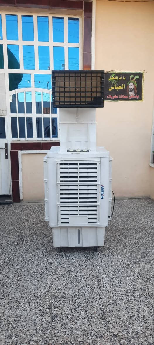 مبرده للبيع نضيفه جداً السعر ١٩٠ وبخدمت الشراي بغداد المعامل ***********
