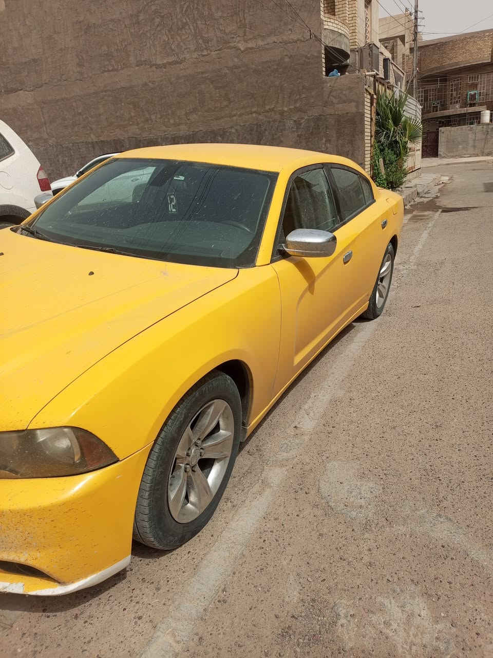 السلام عليكم جارجر موديل 2011 امريكي گلين بدون حادث شاشه جبيره كشن حضن محرك كير اكسل جديد مصفره هيئا ومرور رقم نينوئ انگليزي باسمي تحويل مباشر 
خط موصل بغداد 
السعر 150 وبيها مجال 
***********
