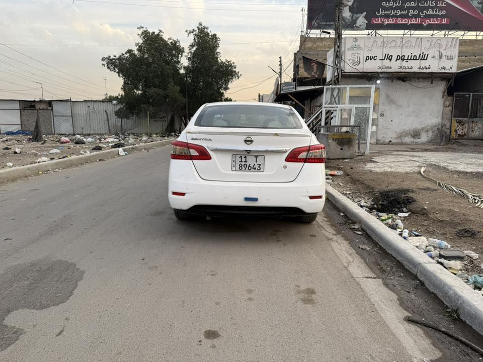 السلام عليكم 
سنترا 2020 خليجي مكفوله كير مكينه تايرات تخم جديد شاشه كبيره اصليه كامره امامي خلفي سياره بسمي مال بيت سنويه قبل سبوع مجدتها 2031 هزه جديده رقم جديد احلى من الصور دوشمه كشنات وارضيه كله جديد بيها بارد فقط الجاملغ الامامي مال السائق سونار مرفق مع الصور مكاني الغزاليه
***********
